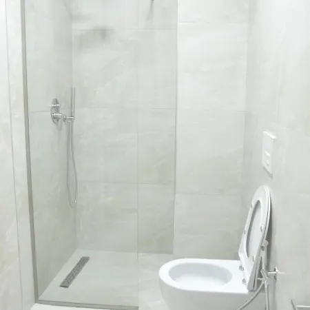 Luxury With Swimming Pool Lägenhet Golem (Tirana)