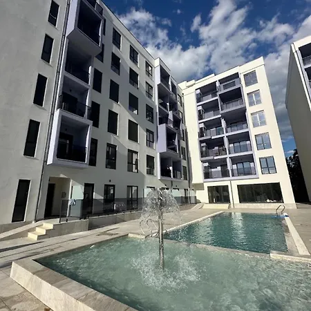 Luxury With Swimming Pool 아파트 *